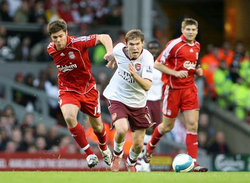 西甲前瞻：巴萨盼取胜继续争夺榜首，阿拉维斯能否制造麻烦？