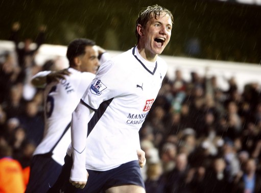 内马尔时隔3年半再度上演帽子戏法，助球队赢下保级关键战