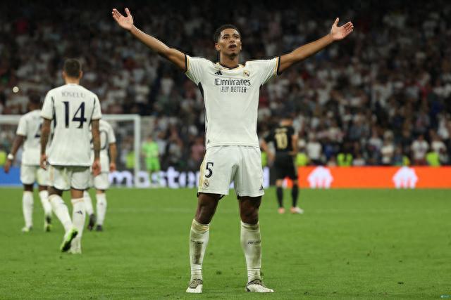 乌尔比希：赛前4个半小时得知自己会首发；时刻准备为球队效力