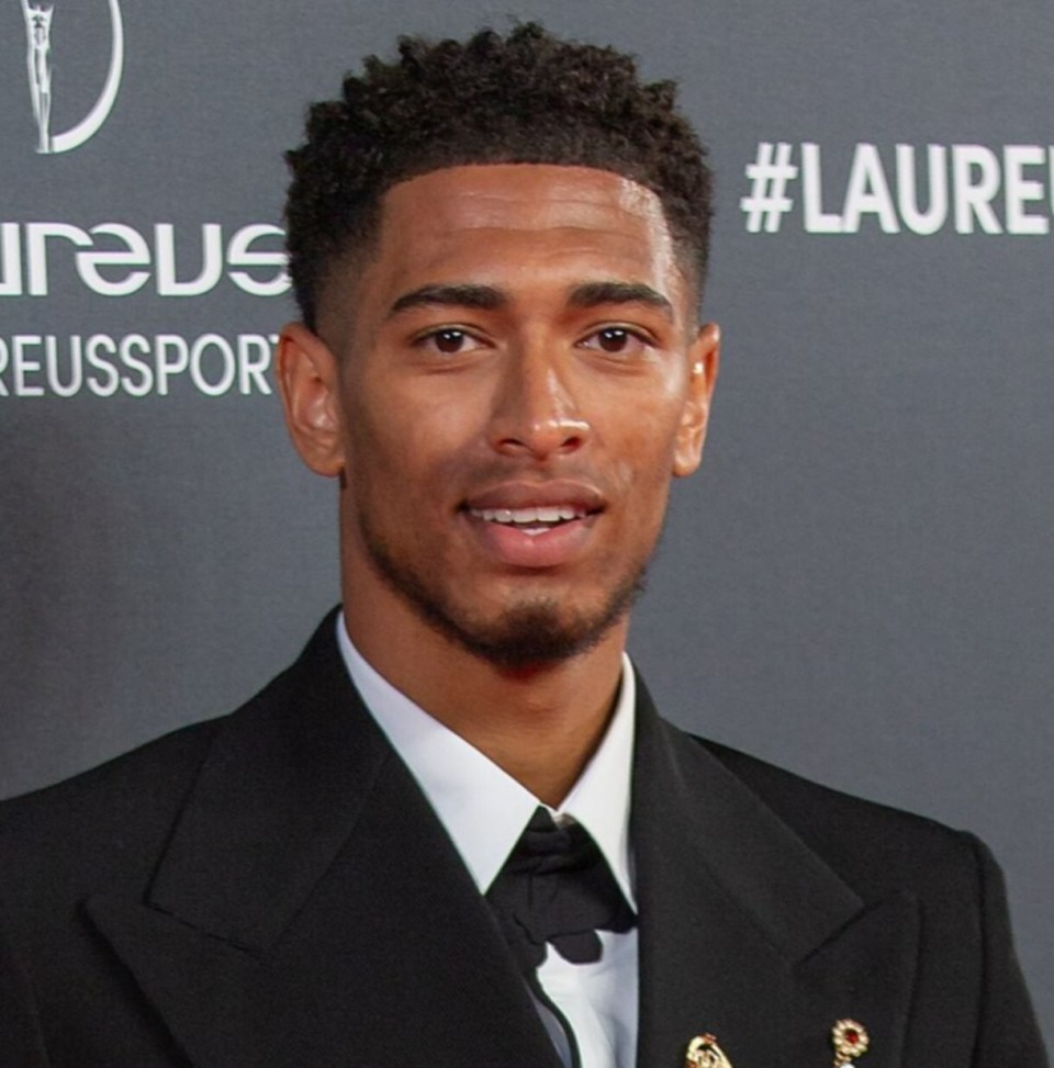 熊本深红vs甲府风林首发：田中雄大、神代庆人先发