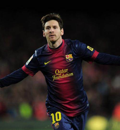 半场：新鹏城1-1成都，安永佳开场闪击，费利佩建功