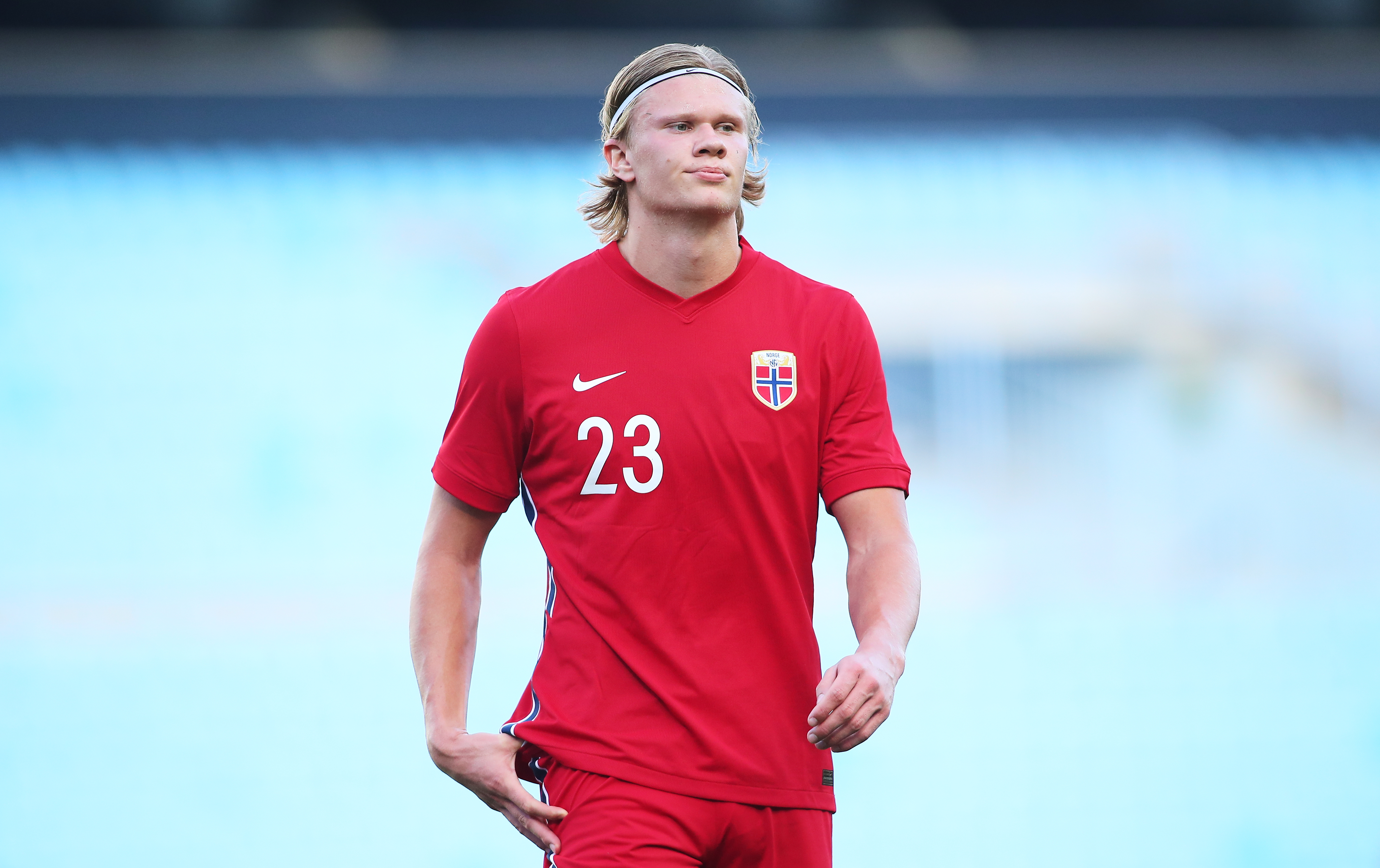 足球曼联新援首秀即破门，球迷高呼：值了！