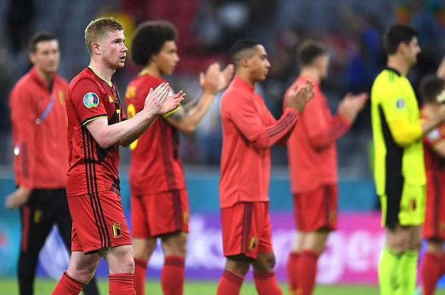 阿布扎比F1一练综述：诺里斯夺冠，维斯塔潘紧随其后，勒克莱尔居第三