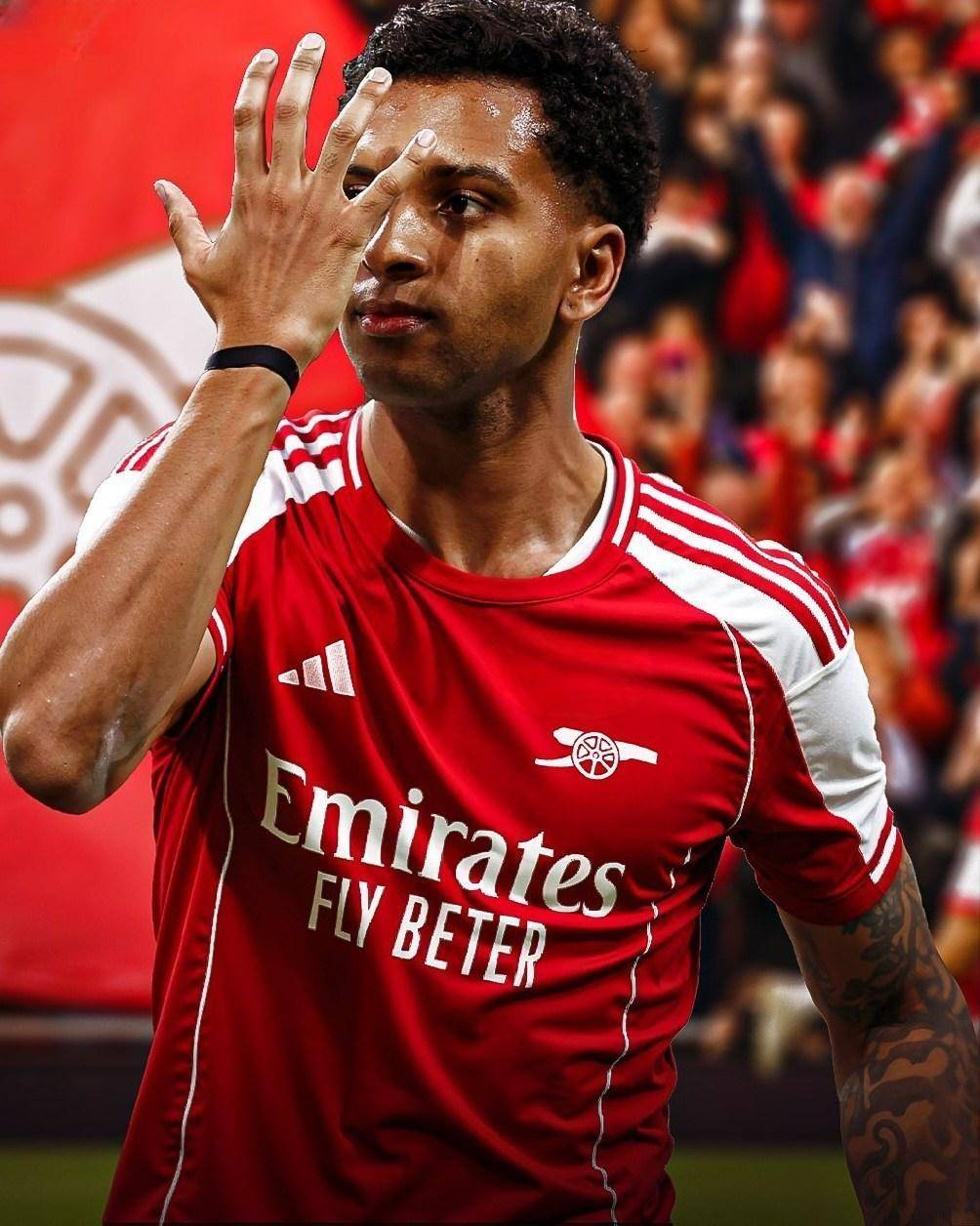 西媒：尤文、法兰克福以及斯图加特询价皇社中场苏契奇