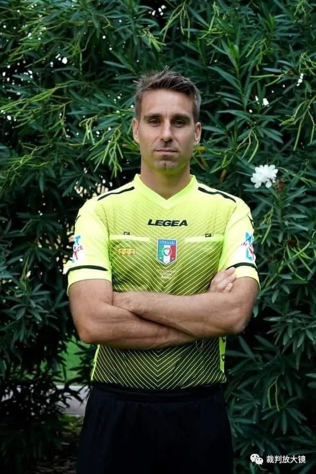 霍芬海姆vs奥格斯堡：曹法尔、奥利弗-鲍曼首发，法比安-里德、泽西格尔出战