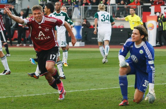 库尔图瓦：“我们是人，我们是人类。看看阿劳霍发生了什么”